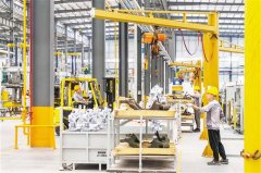 <strong>编织起一张全球协做的“制车网</strong>